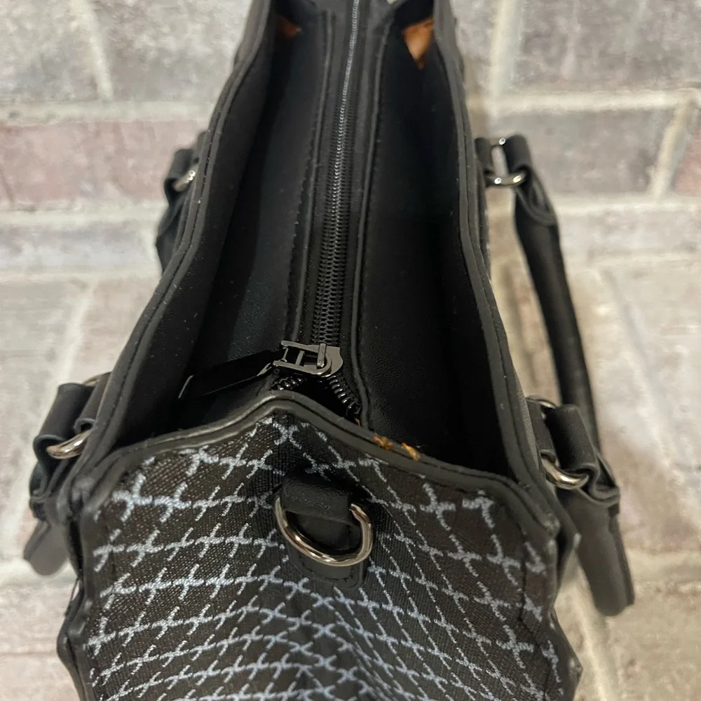 Elegant Black/Blue Patterned Handbag Set - Picture 7 of 17